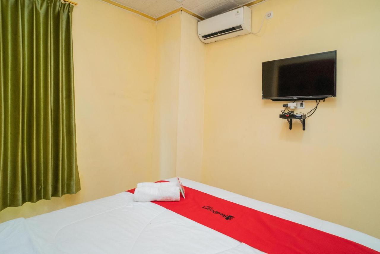 Reddoorz Plus Syariah Near Pasar Turi สุราบายา ภายนอก รูปภาพ